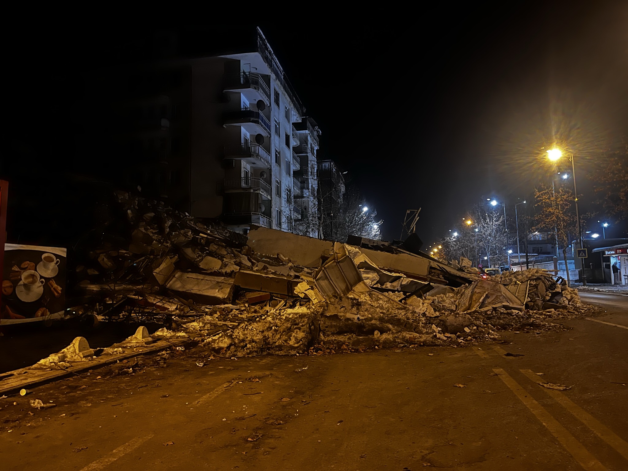 Collapsed buildings — image 6