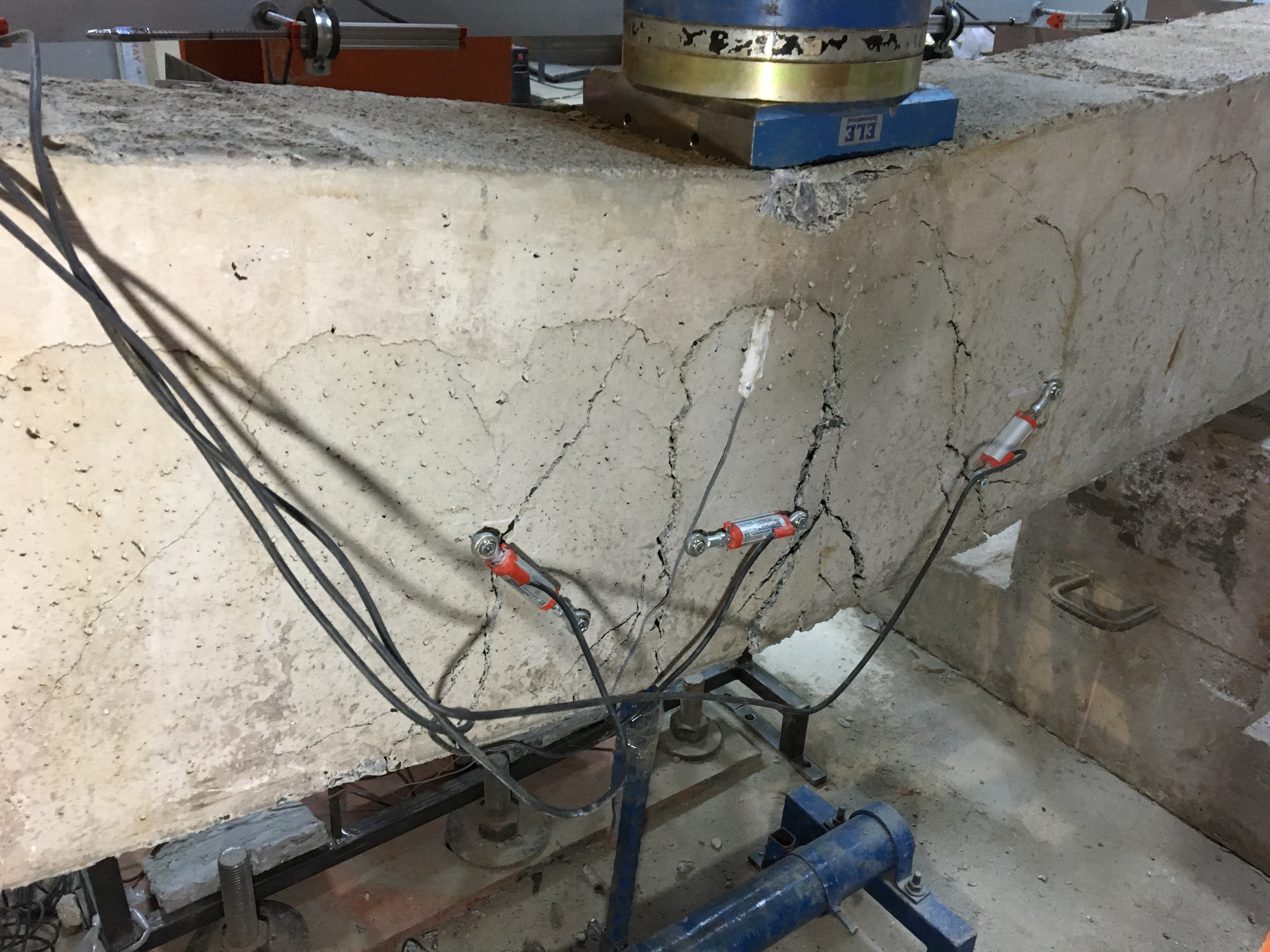 Crack patterns — image 6